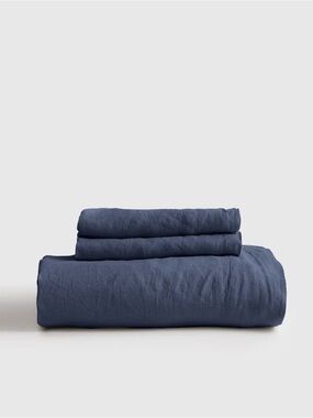 Queen European Linen Fitted Sheet Set in Nightfall - $124
